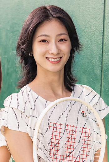 彼女のサーブ-あおぎ